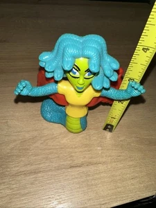 Mostri E Vampiri Europa McDonald’s Happy Meal Giocattolo Medusa - Foto 1 di 3