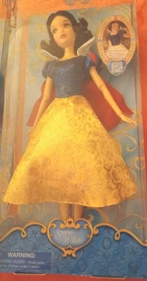 NIB Disney Store 12 " Snow White Original Release Doll RARE - Image 1 of 4