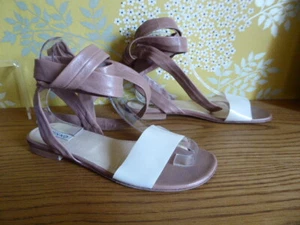 PINKO Sandales plates lacage spartiates CUIR beigeT 38 très bon état - Picture 1 of 10