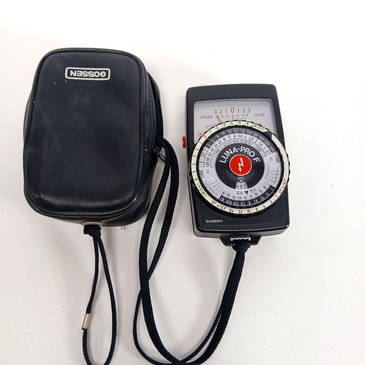 西ドイツ製 GOSSEN LUNA-pro 露出計 中古品 西ドイツ製 GOSSEN LUNA-pro 露出計 中古品