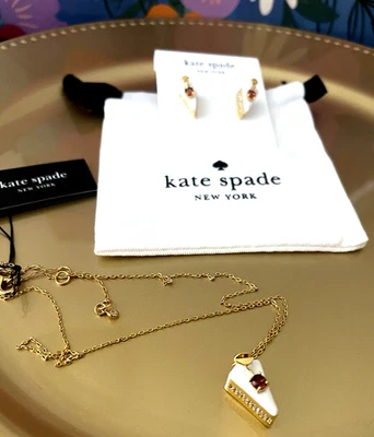 Colgante Kate Spade Pastelería Pastelería + Pendientes Pasteleros Nuevo con Etiqueta + Bolsa para el Polvo Foto 1 de 3