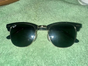 Ray-Ban Clubmaster RB 3016 W0365 49 21 3N Sonnenbrille schwarz/gold - Bild 1 von 14