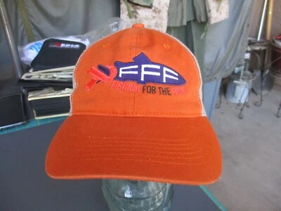 橙色和棕褐色钓鱼飞钓网背卡车司机帽,未穿 — 第 1/4 张图片