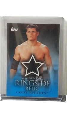 🔥 WWE Cody Rhodes 2009 Topps autêntico evento usado camisa cartão relíquia sucesso AEW - Imagem 1 de 4