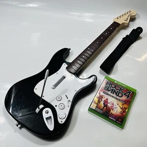 Fender Stratocaster Gitarre & Rock Band 4 für Xbox One - Guter Zustand [15129] - Bild 1 von 24