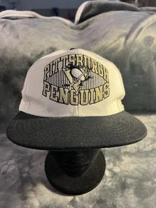 Vintage Reebok Face Off PITTSBURGH PENGUINS Hockey NHL Snapback Hat Ships Free - Picture 1 of 7
