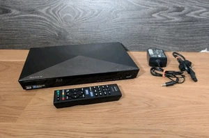 Sony Blu-ray/DVD-Player BDP-S5200 inkl. Fernbedienung | 3D WLAN USB - Bild 1 von 8