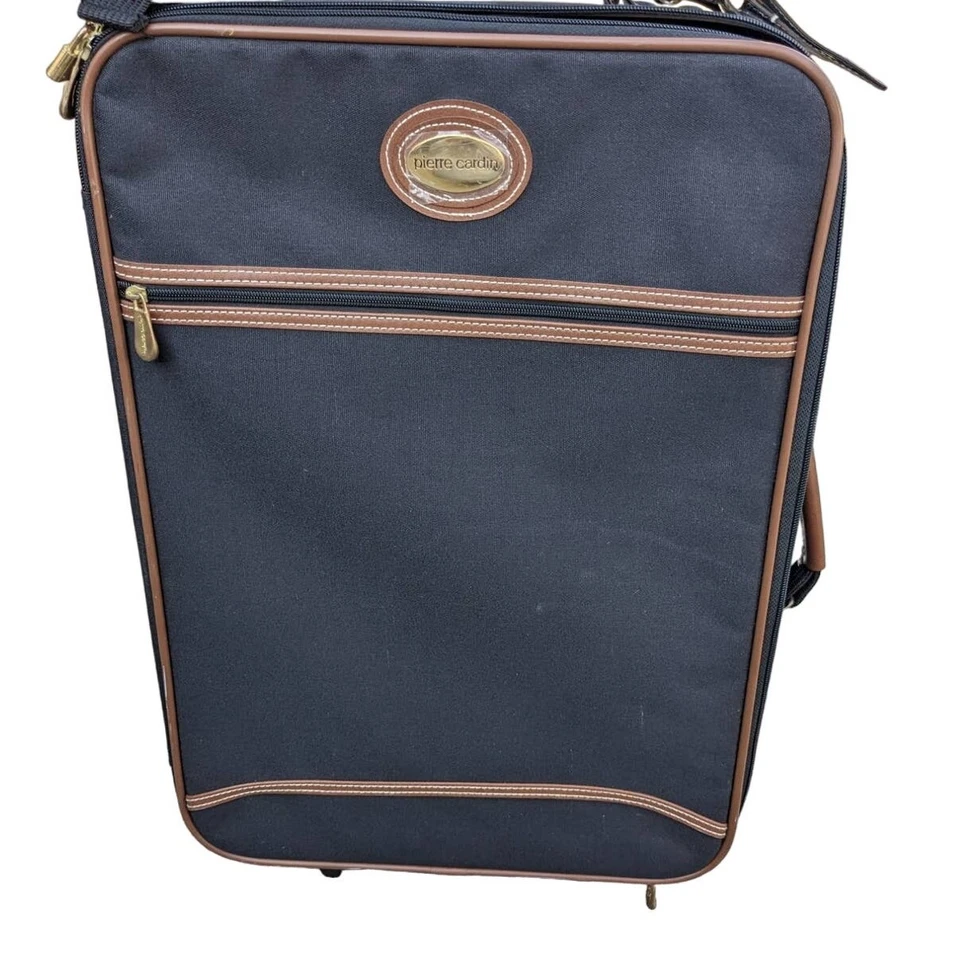 Винтажный чемодан 21 x 17 x 7,5 дюйма от Pierre Cardin (темно-синий и коричневый кожаный)  - Изображение 1 из 4