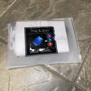 LED Farbwechsel Gesichtsmaske Wiederaufladbar 7 Farben + 4 Muster Versiegelt - Bild 1 von 4