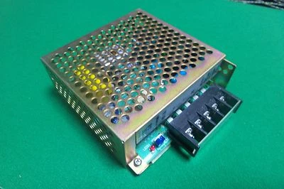 Fuente de alimentación Cosel P15E-9-N 9V 1.7A, USADA Foto 1 de 3