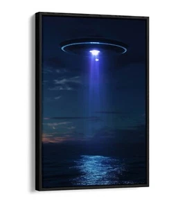 UFO ENTFÜHRUNG ÜBER DEM OZEAN - GERAHMTER LEINWANDBILD-WANDKUNSTDRUCK MIT SCHWEBEEFFEKT - Bild 1 von 12