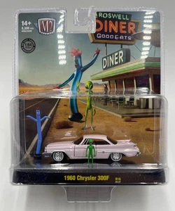 2025 M2 Machines Diorama 1960 Chrysler 300F Pink W/ Alien & Tube-man R16 198H - Picture 1 of 3