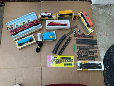 Bachmann HO Santa Fe diésel, material rodante, transmisión automática  Interruptores/pista Atlas Foto 1 de 4