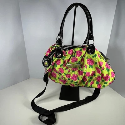 Bolso Bandolera Betsey Johnson Betseyville Verde Lima Floral Informal Cartera Foto 1 de 4