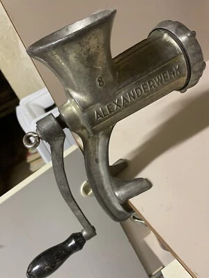 Hachoir Alexanderwerk ancien vintage - Numéro 8 - Photo 1/3