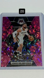 2022-23 Panini Mosaic - Jonas Valanciunas #182 Pink Fast Break Prizm /20 - Bild 1 von 1