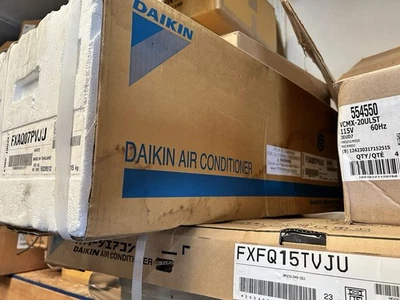 Daikin Wall Hung Evaporator Unit Mini Split FXAQ07PVJU - Image 1 of 2