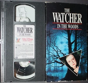 THE WATCHER IN THE WOODS (vhs) Bette Davis, Carroll Baker. VG. Rare. Disney. NR - Foto 1 di 2