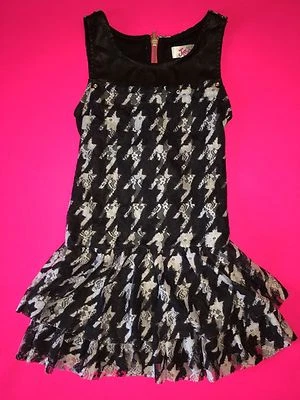 全新带标签 JUSTICE 女孩 6 码黑色白色蕾丝连衣裙皮革 STUD 水钻叠层  — 第 1/2 张图片