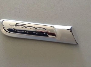 2012-2014 Fait 500 Coupe Right Quarter Panel Molding OEM - Picture 1 of 5