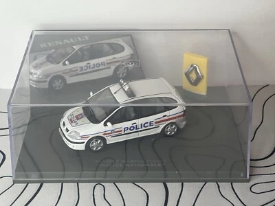 Universal Hobbies H.K Renault Scenic Phase 2 “Police Nationale” 1:43 Scale Model - Image 1 of 4