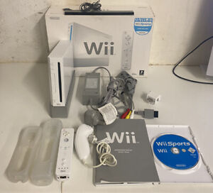 Nintendo Wii Console White Boxed With Wii Sports Resort - Working - PAL