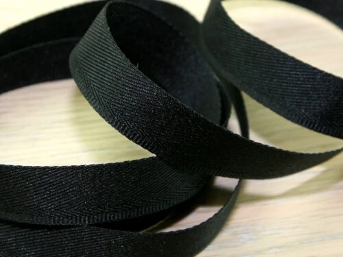 Prym 17mm Sew On Kick Tape Black - per metre
