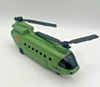 Micro Machines Military Battle Zones Assault Copter Chinook - Image 1 of 3