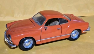 1966 Volkswagen Karmann Ghia Diecast by Road Legends Maßstab 1:18 - Bild 1 von 11