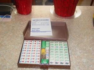 American Mahjong Game Set 144 White Engraved Tiles for Western Mah Jong, Mah NEW - Picture 1 of 4