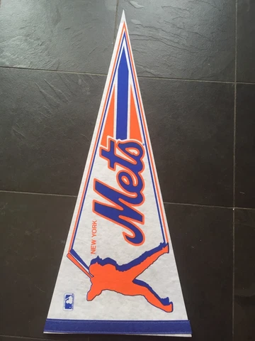 NEW YORK METS EARLY 80s FULL SIZE PENNANT- TOM SEAVER/STRAWBERRY/DWIGHT GOODEN Cover
