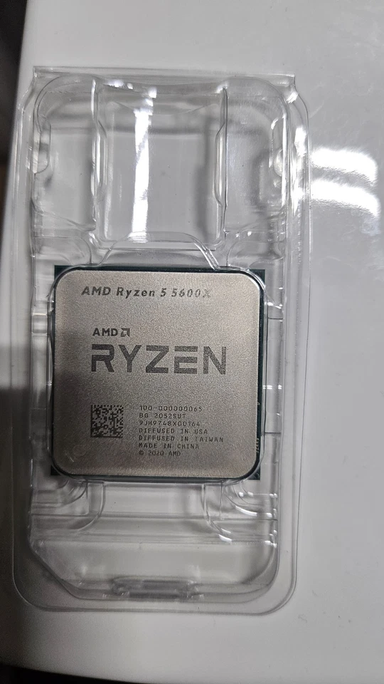 AMD Ryzen 5 5600X Processore (4,6GHz, 6 Core/12 threads, Socket AM4) no box - Immagine 1 di 2