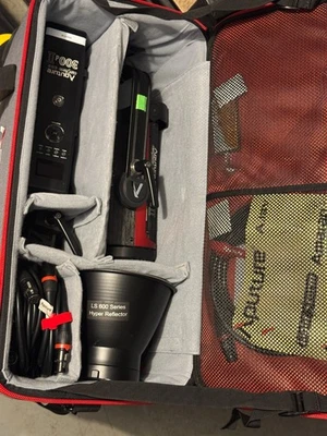 USED Aputure LSC300DII KIT COB LS 300D Continuous Lighting with Case - Image 1 of 2