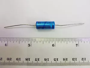 (Cantidad 2) Condensadores 220uf/microfaradio 16v/voltios electrolíticos axiales - Imagen 1 de 7