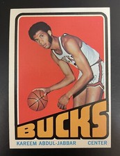 1972-73 Topps KAREEM ABDUL-JABBAR Vintage Card #100 Milwaukee Bucks