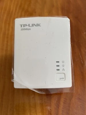TP Link 200 mbps Av200 Nano Powerline Adapter TLPA2010 Plug In TESTED - Image 1 of 3
