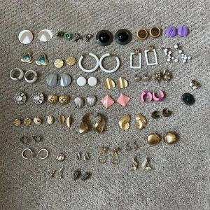 Vintage Pierced & Clip on Earrings Monet - Lot Of 37 Gold colorful 80s 90s - Picture 1 of 6