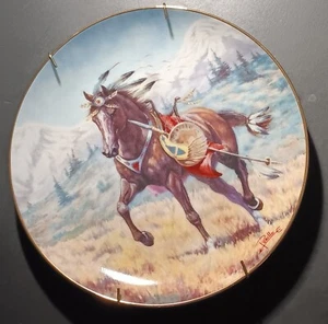 "WINDCATCHER" 1991 Collector's Plate Perillo Cheyenne War Pony (W/hanger) - Picture 1 of 2