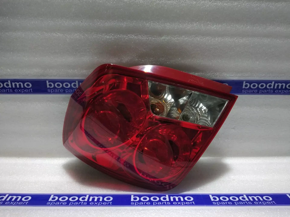 Luz trasera para Chevrolet Optra - J96551225 - Chevrolet Foto 1 de 1