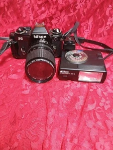 Nikon FG 35mm film camera w/ Speed light SB-15 flash - Picture 1 of 7