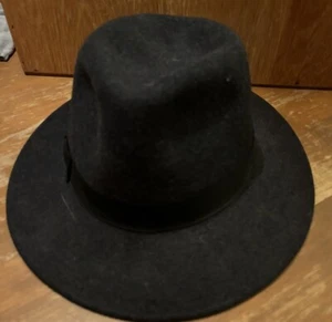 Vintage Wilton Country Gentleman Gentle Felt 100% Wool Grey SZ MED EUC Nice! - Picture 1 of 4
