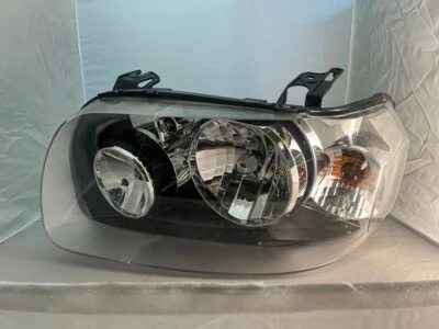05-07 Ford Escape/Escape Hybrid/07 Maverick Driver Left Headlight 5L8X-13C200-AF - Image 1 of 4