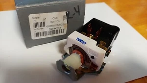 INTERRUPTOR DE FAROS NAVISTAR INTERNATIONAL 393442C1 ATENUADOR DE PULL DE EMPUJE - Imagen 1 de 1
