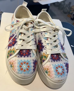 New Dirty Laundry Women's Granny Square Sneaker, Purple Multi, size 7 - Picture 1 of 8