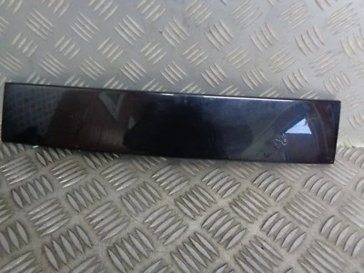 VW Escarabajo 2007 pasajero marco de ventana exterior delantero moldura negro genuino OEM Foto 1 de 4