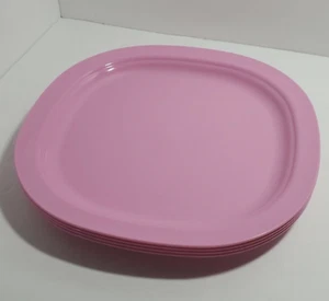 Tupperware Impressions Microwave Safe Luncheon Plates Set 9 1/2" Pastel Pink New - Picture 1 of 2