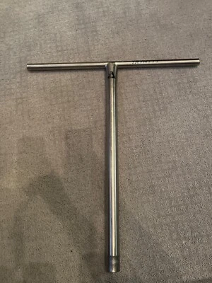 barras de scooter de titanio Foto 1 de 4