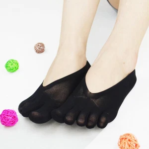 Women Invisible Five Finger Toe Socks Casual Sports Yoga No Show Nonslip Low Cut - Picture 1 of 16