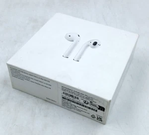 Apple AirPods 2nd Generation MV7N2ZM/A White A1602 A2031 A2032 (Wire Charging) - Zdjęcie 1 z 10