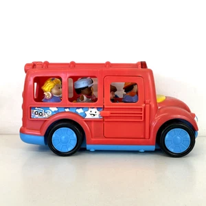 Fisher Price Little People Red Bus W/ Sounds & Flashing Lights + Figures - Imagen 1 de 11